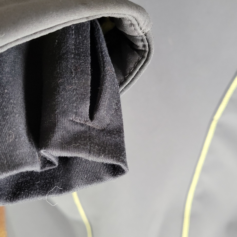 Asics runner jacket - Picture 13 of 14